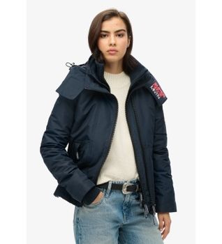 Superdry para mujer. W5011747A Chaqueta cortavientos de montaña con capucha
marino (XS), Casual, Poliéster Reciclado, Sostenible
