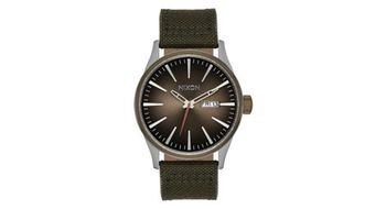 Reloj unisex nixon sentry  p  strong  nylon  strong   p plata marron claro