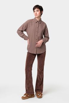 jeans de pierna recta en denim floqueado brown 27