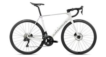 Orbea orca m30i bicicleta carretera shimano 105 di2 12s 700 mm iris blanco lila morado 2026