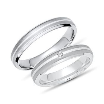 Alianzas de boda de titanio grabado de diamantes