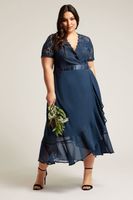 yours london vestido cruzado azul marino encaje y volantes mujer curvy y tallas grandes yours london
