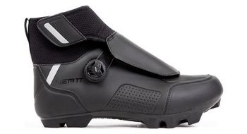 Par de zapatillas mtb neatt basalte invierno negras