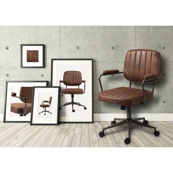 Silla de oficina giratoria regulable en simil cuero coñac