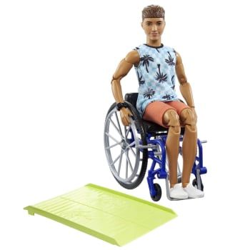 Barbie Ken Fashionista Muñeco con Silla de Ruedas +3 Años
