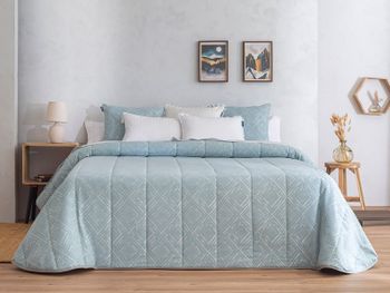 Cubre cama muy fino somo, solo una capa de tela, de confecciones paula