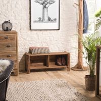 sofa de 3 plazas de poliester beige y patas de madera