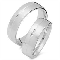 alianzas 8 quilates oro blanco 3 diamantes