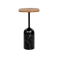mesa auxiliar redonda de estilo moderno con tapa de madera y base de metal en color madera clara y negro oasis