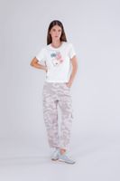 camiseta con estampado de cara y canale de lurex en el cuello off white