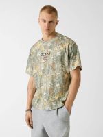 camiseta con logo estampado