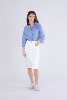 falda vaquera estilo toro con abertura frontal off white 26