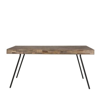 Mesa de madera marrón