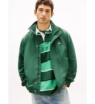 Tommy Jeans para hombre. DM0DM22738 Cazadora repelente al agua con logo trasero verde (S), Casual, Nylon