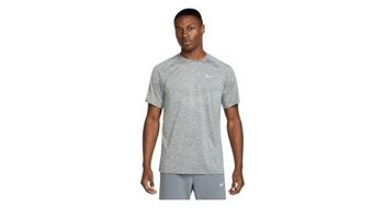 Maillot de manga corta gris nike stride para hombre