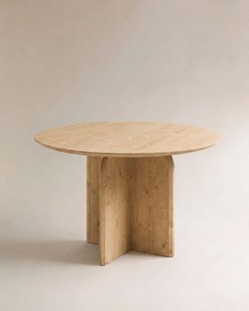 Mesa de comedor redonda de madera maciza en tono medio de 110x75,2cm