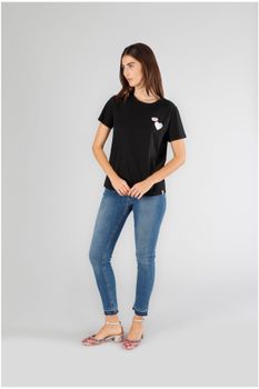 camiseta manga corta con parche black
