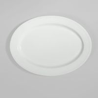 fuente de servir de ceramica blanca con ribete en relieve