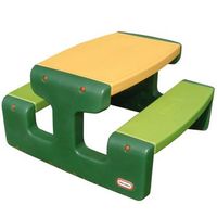 mesa grande verde para picnic marca little tikes