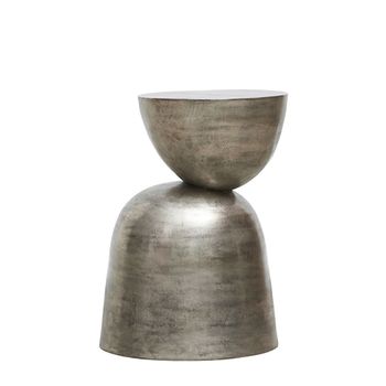 Mesa auxiliar de metal plateado