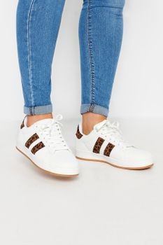 Deportivas Blancas Anchas Con Franjas Negras