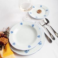 juego de platos de porcelana blanca 18 piezas lubeck blue 6 platos llanos 6 platos hondos 6 platos de postre diseno floral
