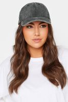 gorra gris con visera