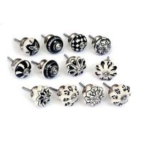 set de 12 pomos tiradores de ceramica diseno flores en blanco y negro decoracion muebles armarios cajones nacnic