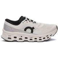 on zapatillas de running cloudmonster para mujer