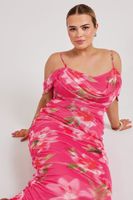 yours london vestido rosa de flores con hombros descubiertos mujer curvy y tallas grandes yours london