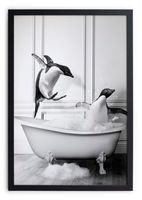cuadro con marco negro 40x30 pinguinos en la banera