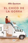 el chico de la gorra
