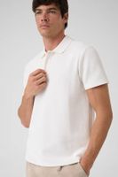 polo con logo bordado