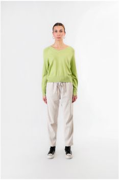 sueter cuello en v pistachio m