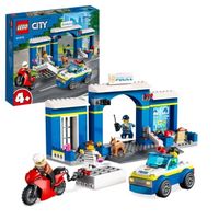 lego city - persecucion en la comisaria de policia  4 anos - 60370