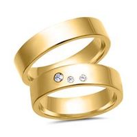 alianzas 8 quilates oro amarillo 3 diamantes