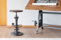 taburete alto de madera marron