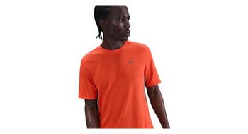 Camiseta de manga corta nike solar chase red  hombre