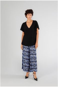 blusa con cuello en 