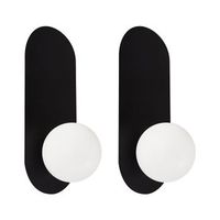 conjunto de 2 lamparas de pared ovaladas con pantallas esfericas de vidrio opalino negro leisi
