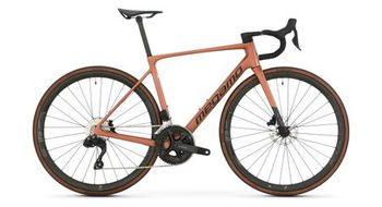 Bicicleta de carretera megamo raise 15 shimano 105 di2 12v 700 mm marron 2026