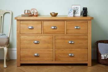 Robyn Oak 4+3 Chest
