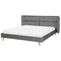 cama tapizada en terciopelo gris con patas de madera clara 180 x 200 cm somier con listones cabecero con alas ajustables senlis