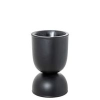 macetero negro