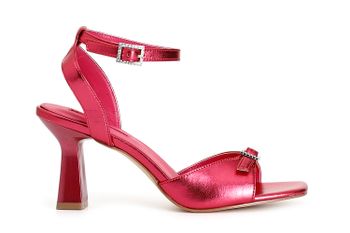 sandalias efecto metalizado con hebillas y tira en el tobillo hot pink