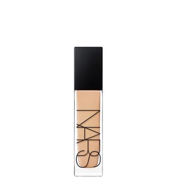 Base de maquillaje de resplandor natural de larga duración NARS Cosmetics (Varios tonos) - Patagonia