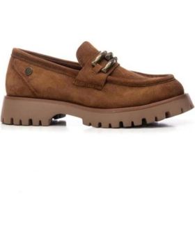 de XTI MOCASINES XTI 144459 CAMEL MARRÓN CON SUELA TRACK Y CADENA DECORATIVA MARRóN