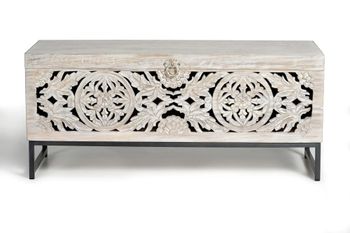 Baúl madera de mango y patas metal en blanco envejecido