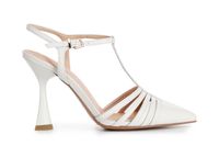 zapato de salon en t abierto por detras en napa cream