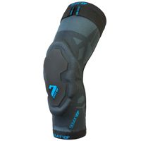 seven idp project race knee pad medium